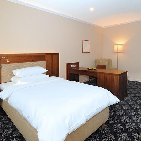 Hotel Kramer Opava Kültér fotó