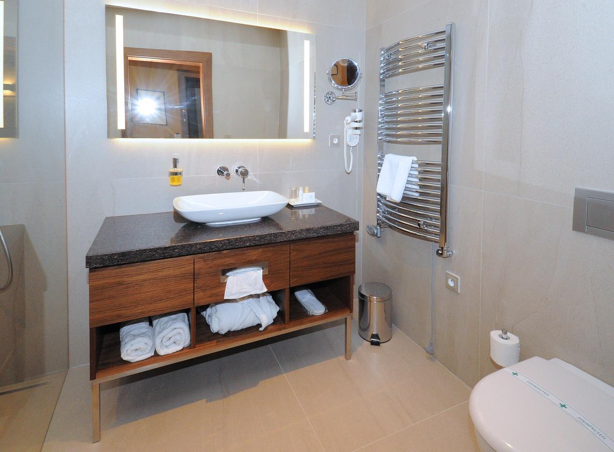 Hotel Kramer Opava Kültér fotó