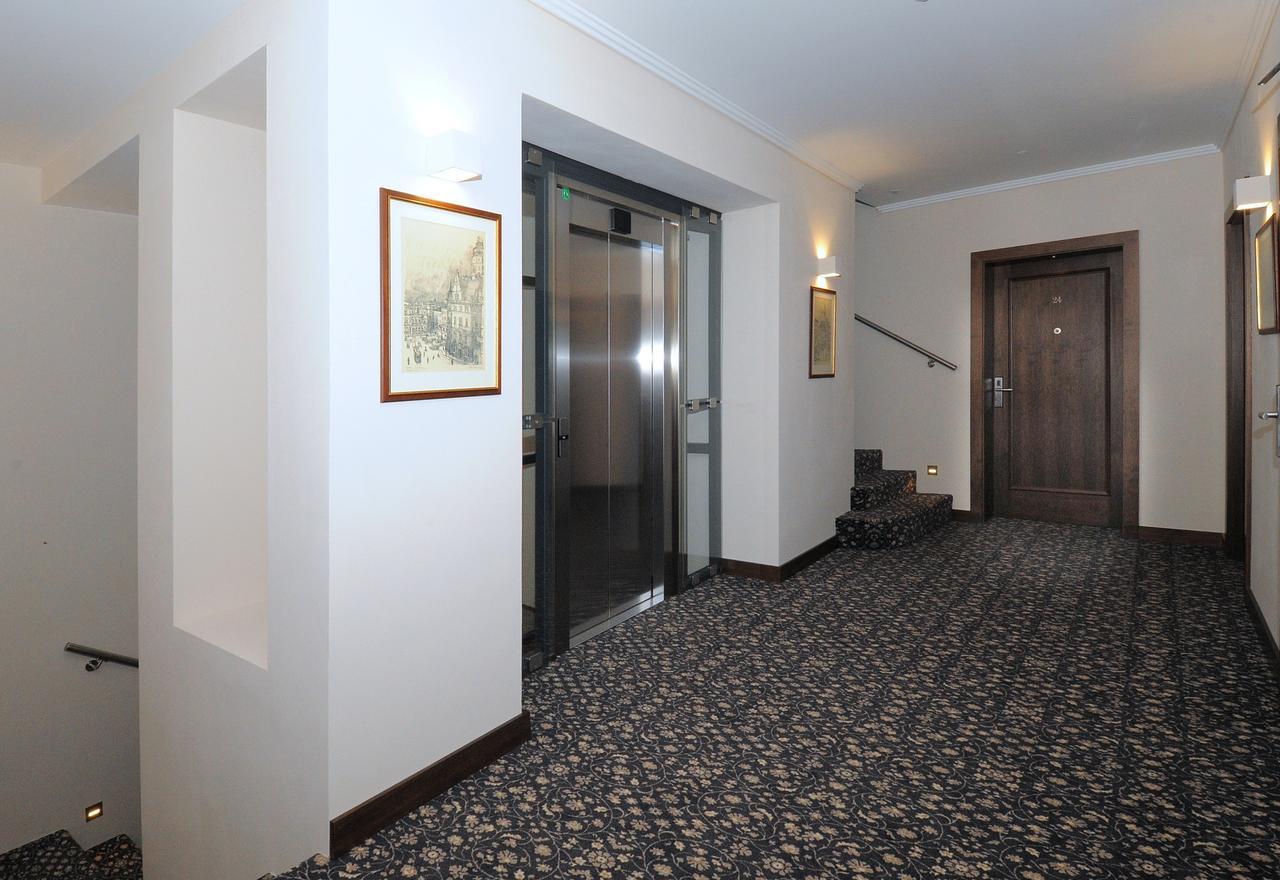 Hotel Kramer Opava Kültér fotó