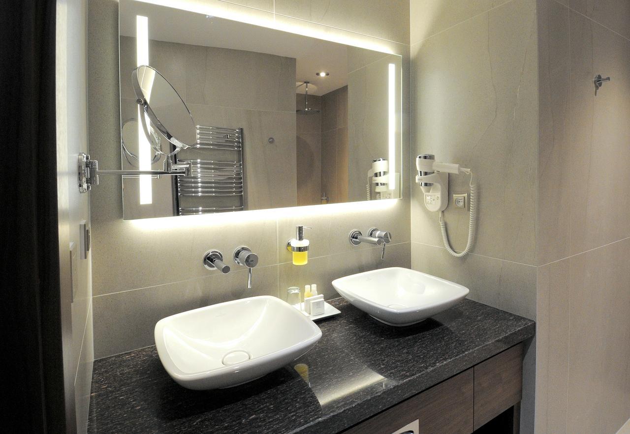 Hotel Kramer Opava Kültér fotó